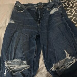 American Eagle Outfitters Women’s Blue Distressed Jeans (Short Length)